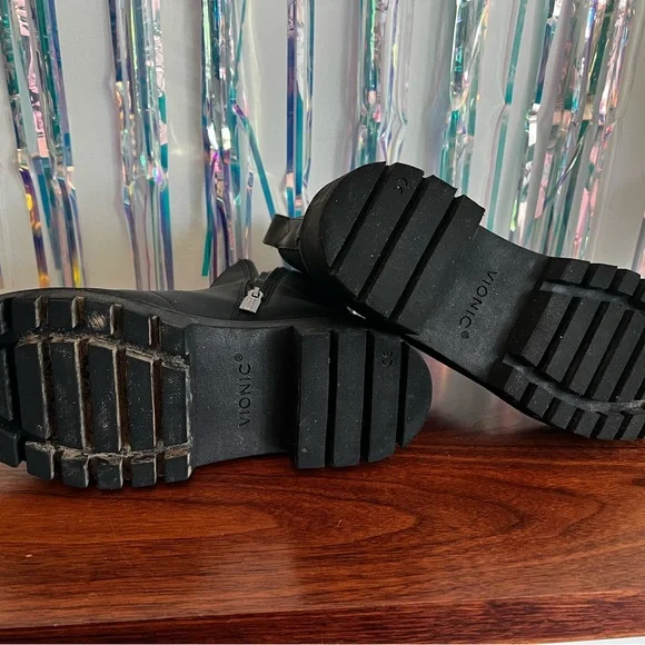 Black Women's Ankle Boots - Picture 4 of 4